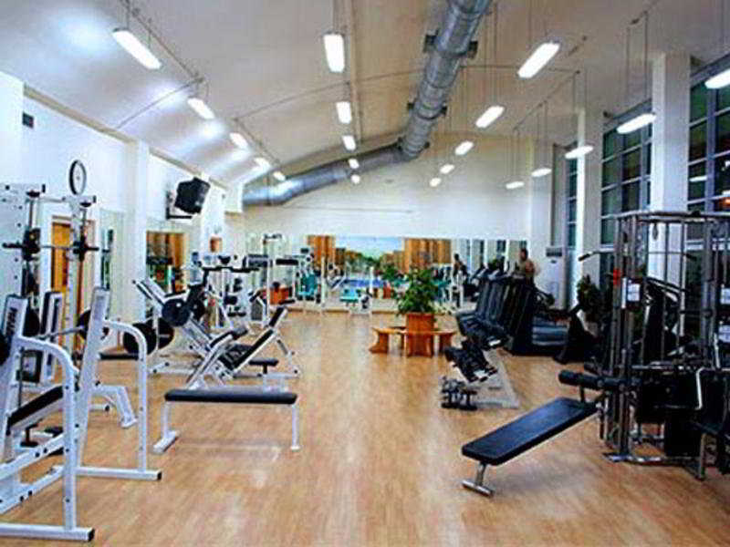 Quality Inn Tripoli Eksteriør bilde